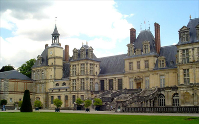 Французский дворец Фонтенбло